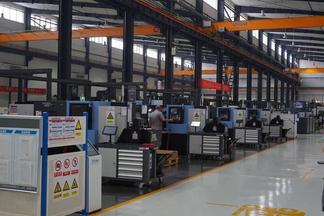 鄒城這家企業(yè) 以智能、安全、穩(wěn)定為核，推動(dòng)國際先進(jìn)特種設(shè)備制造技術(shù)國產(chǎn)化
